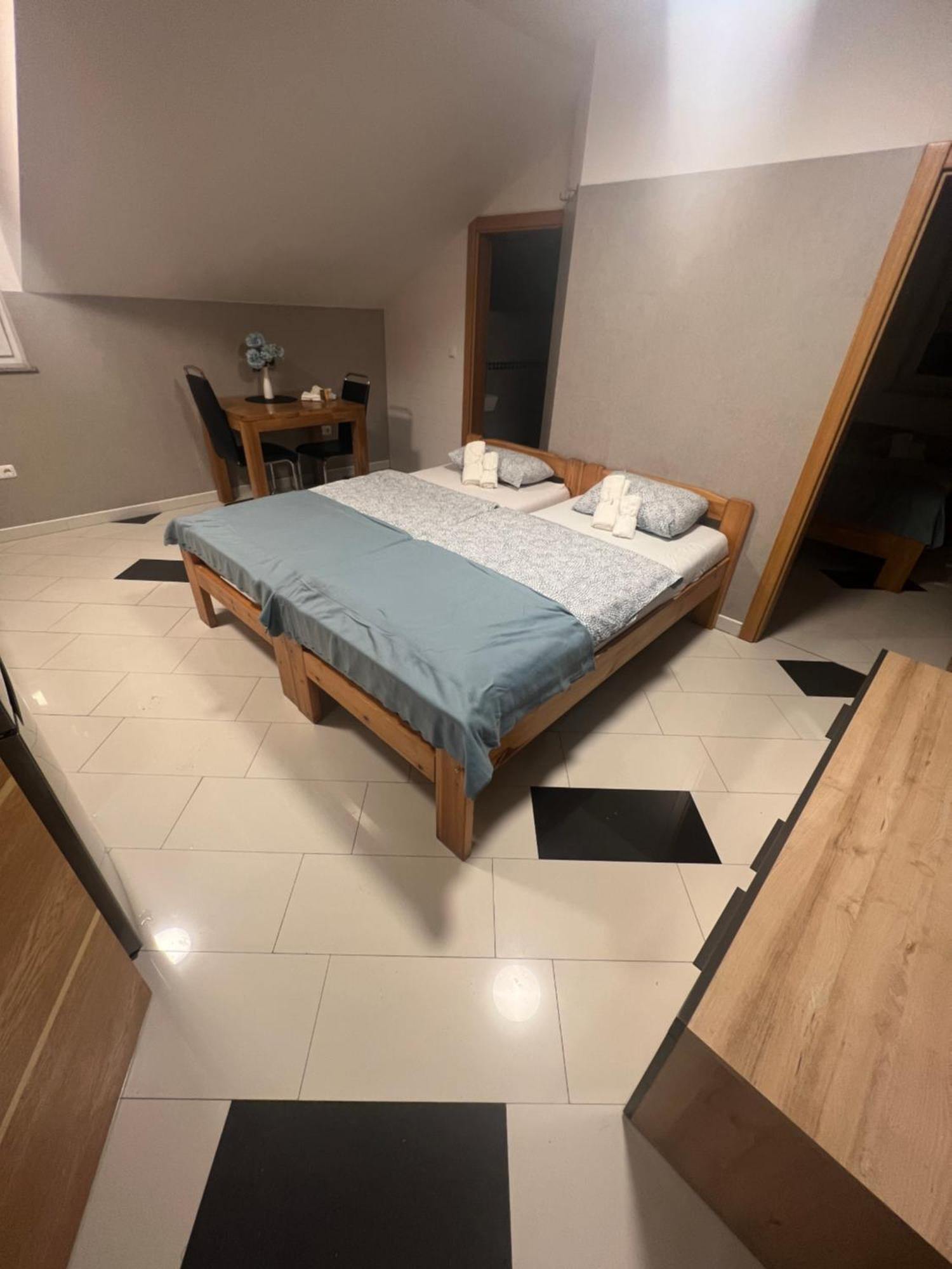 Eurogrill Apartmán Attnang-Puchheim